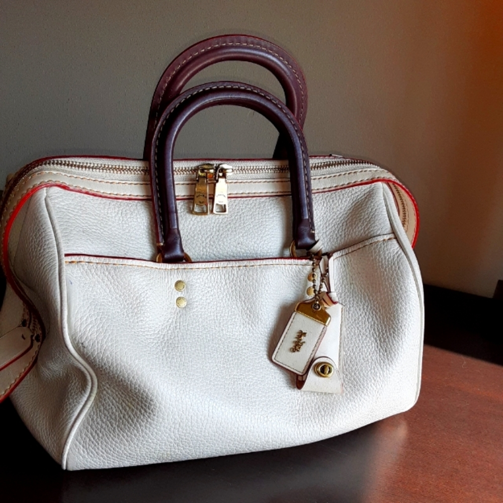 Winter white coach purse with attached coin purse